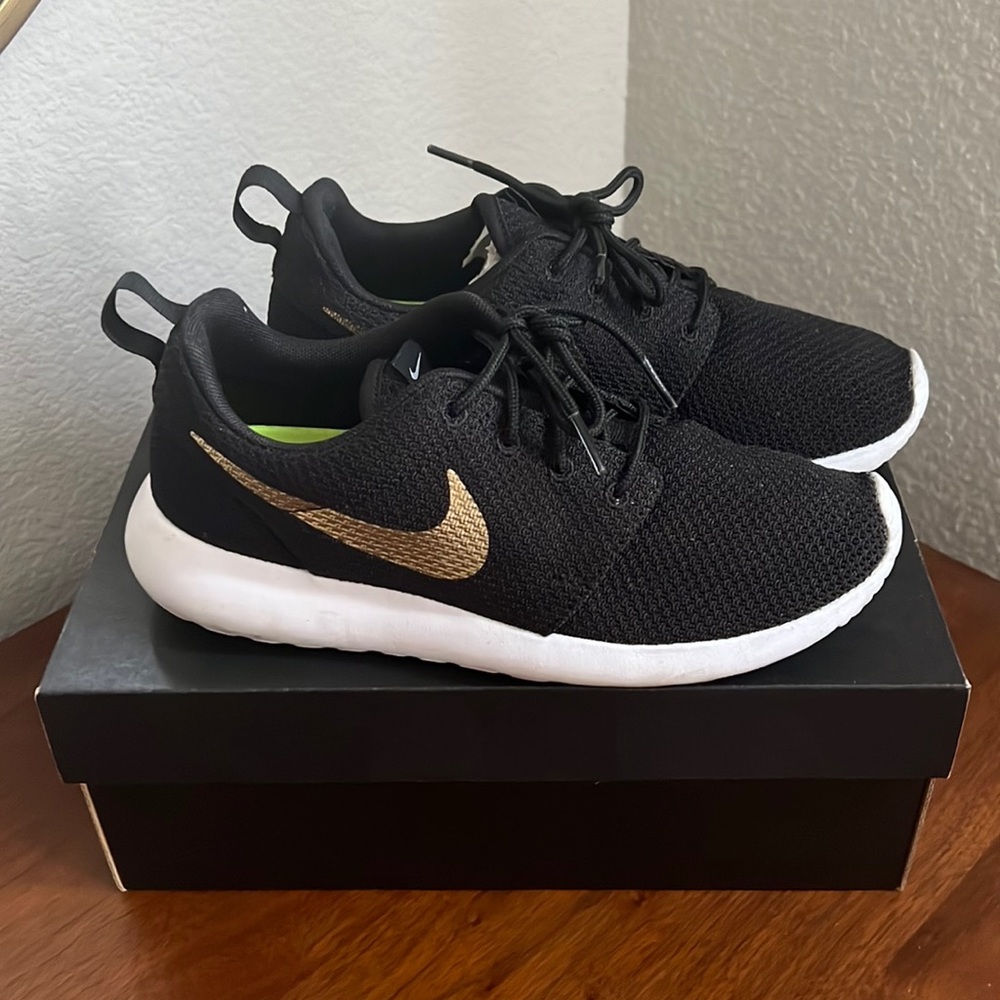 Nike ID Roche